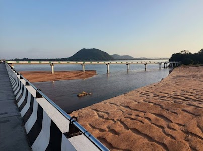 T-Bridge, Badamba