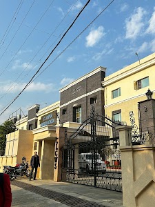 C. L. Gupta World School