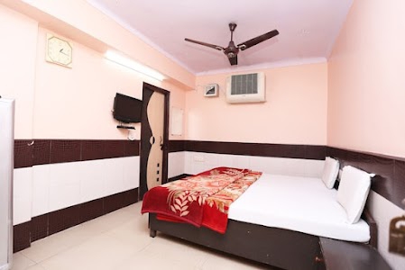 SPOT ON 40934 New Ahuja Guest House