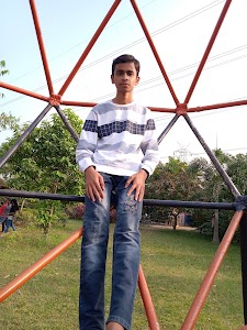 Makurjan House