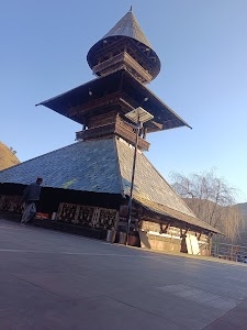 Prashar Rishi Temple