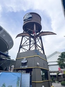 Jurassic World: The Experience