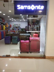 American Tourister