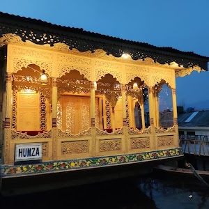 Houseboat Hunza