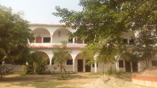 Pandit triloki nath Mishra inter college