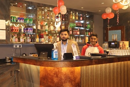 Dream art cafe - Aliganj