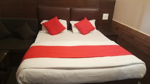 OYO 36680 Hotel Kailash Inn