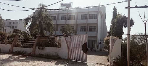 OYO 18465 Hotel Nestway