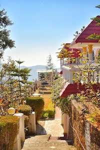 Himalayan Retreat Neelkanth