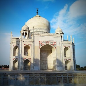 Sculpture Of Taj Mahal
