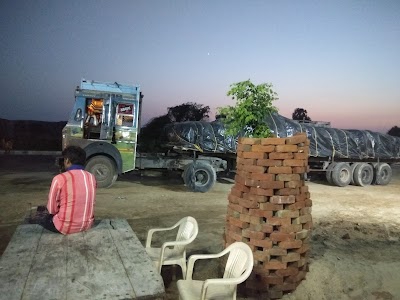 Dinesh Hotel Teekar