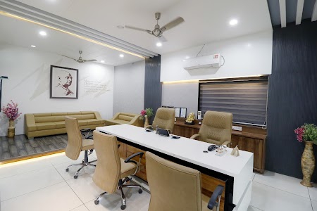 Lizzart Granito LLP