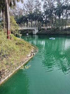 Mirasol Lake Garden