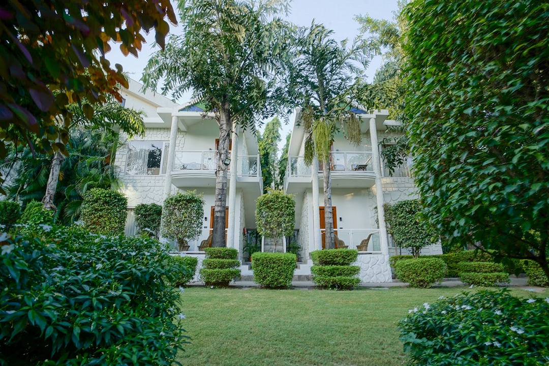 The Narayana Palace by Salvus, Rishikesh