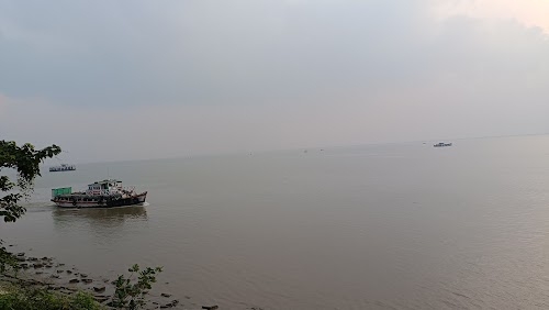 Diamond Harbour River Side