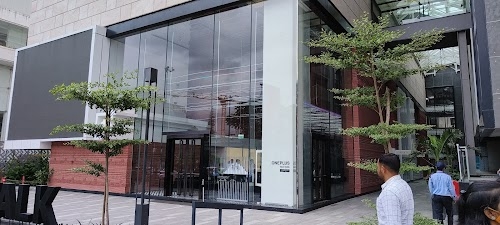 OnePlus Boulevard
