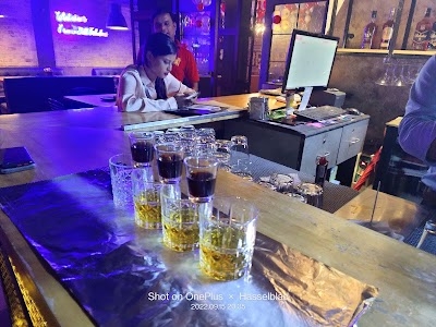 Bottle - Bar & Restaurant