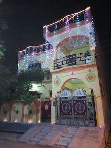 Adarsh Nagar, Alambagh