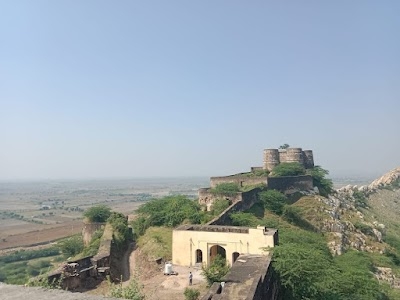 Shivad Fort