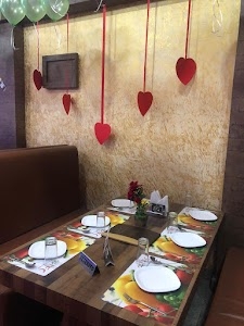 I F C (Indian Food Court)