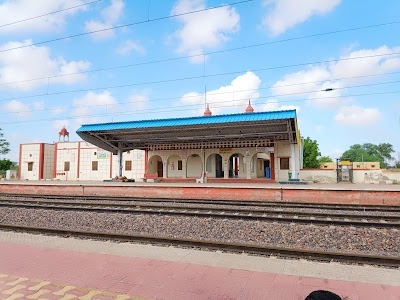 Khinaniyan