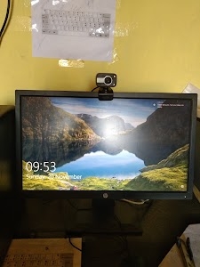 Bablu Diwakar cyber cafe