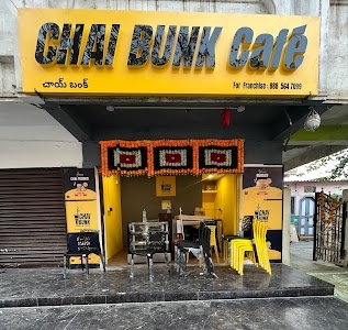Chai Bunk Uppal