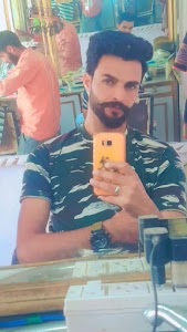 Savaan hair dresser