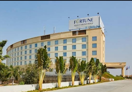 Fortune Select Grand Ridge - Hotel in Tirupati