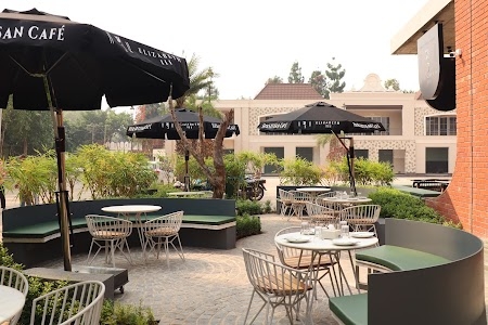 Cafe Elizabeth III