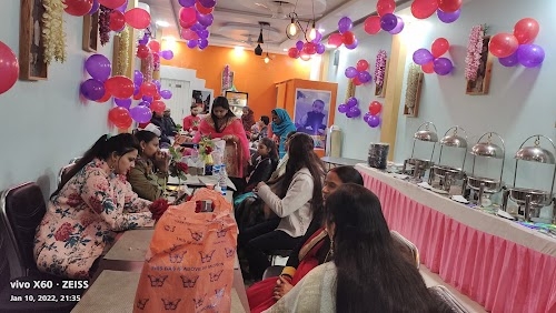 Apno Ki Baithak( Restaurant & Lounge)
