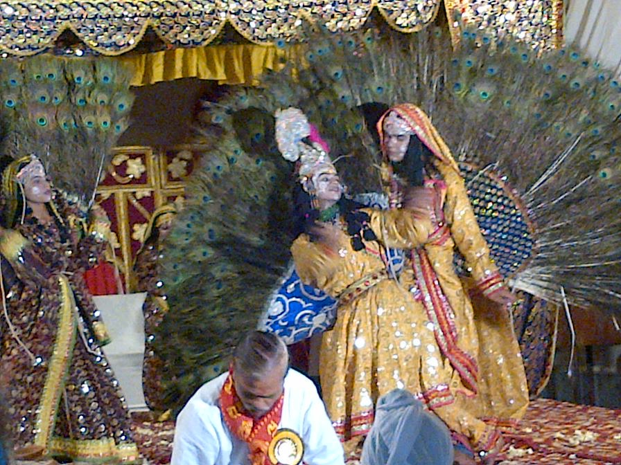 Krishna Mandir R Block