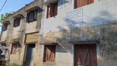 Rahutgaon Kadamtali Rry. School