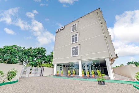 OYO Flagship 60526 5 STAR GRAND