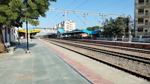 Jagatpura railway station