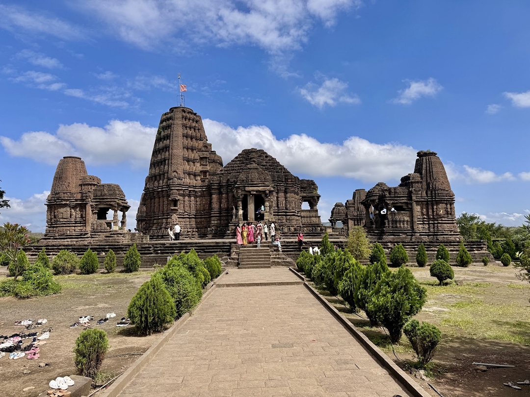 Gondeshwar Mandir