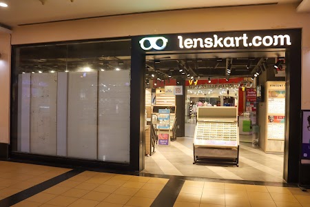 Lenskart.com Flagship Store at Great India Place Mall, Noida
