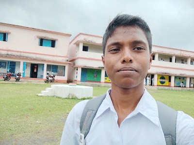 Pakur Raj+2 High School