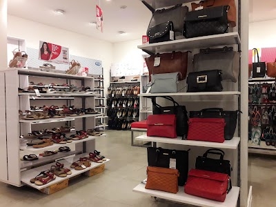 College Street Bata