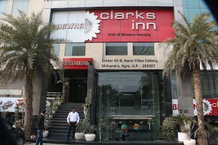 Bhawna Clarks Inn Hotel
