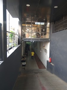 Royal Enfield Showroom - Supreem Motors