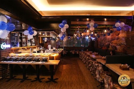 ZEST Astor 18 Bar & Lounge