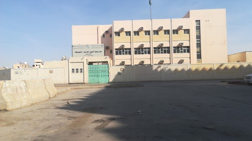 مدرسة ابن المعتز المتوسطة