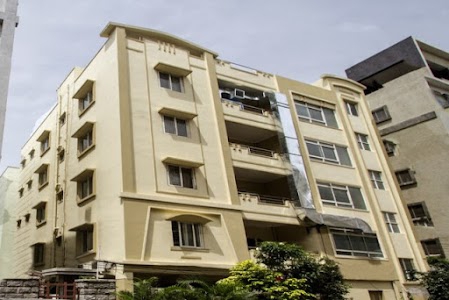 OYO 731 Apartment Hotel Cyber Castle