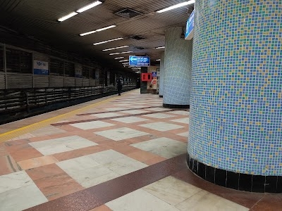 Girish Park Metro Station
