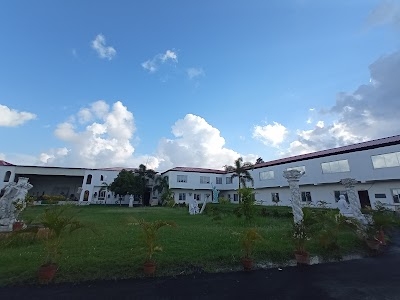 উল্লন পার্ক (Ullon Park)
