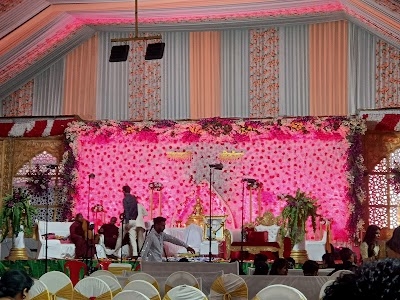 Saraf Lawns