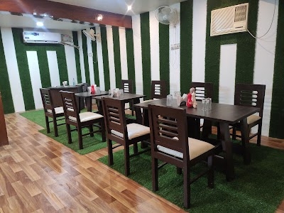 The Green Cafe & Restaurant