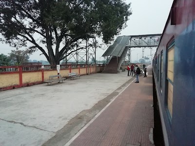 Dhoni Station