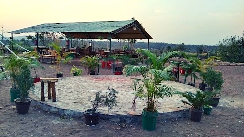 Kuno river camp